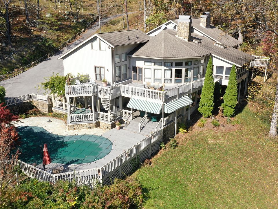 1st image of 4470-4472 Sheep Creek Rd