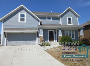 9548 Roundtree St, Lenexa, KS 66220