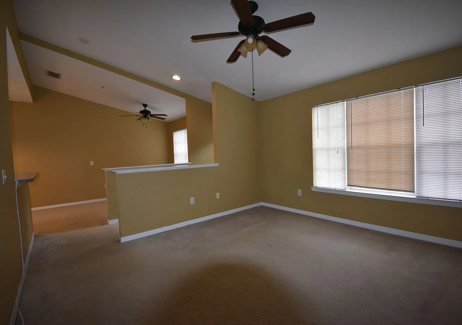 Altamonte Springs: Gated Community, 1 Bed/1 Bath Available Now! — Photo 3
