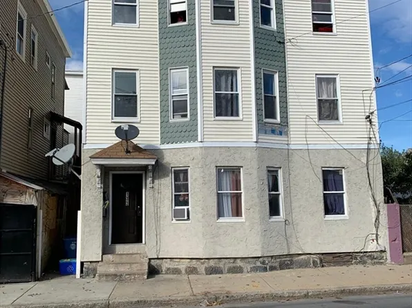 133 Myrtle St, Lawrence, MA 01841