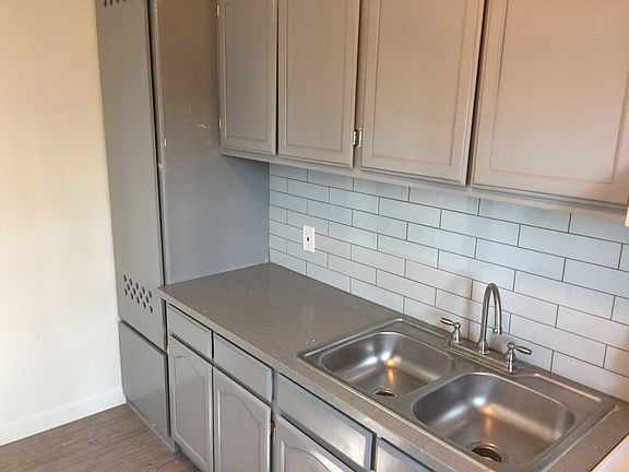 3rd image of 4131 Live Oak St #4139-1/2