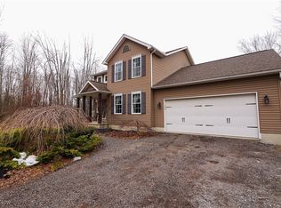 4577 E Maple Rd, Geneva, OH 44041