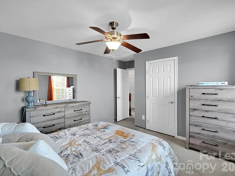 106 Ashton Dr — Photo 9
