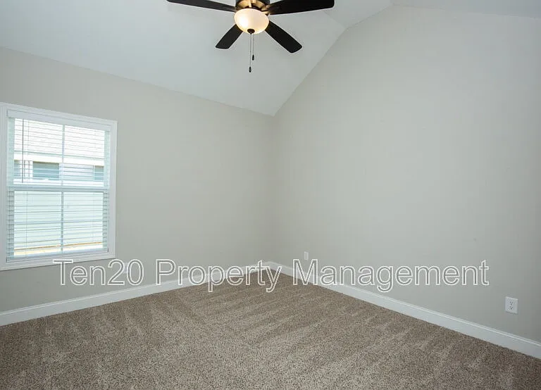 9827 Yellow Pine Rd — Photo 6