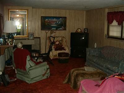 3rd image of 158 Dorset Ct