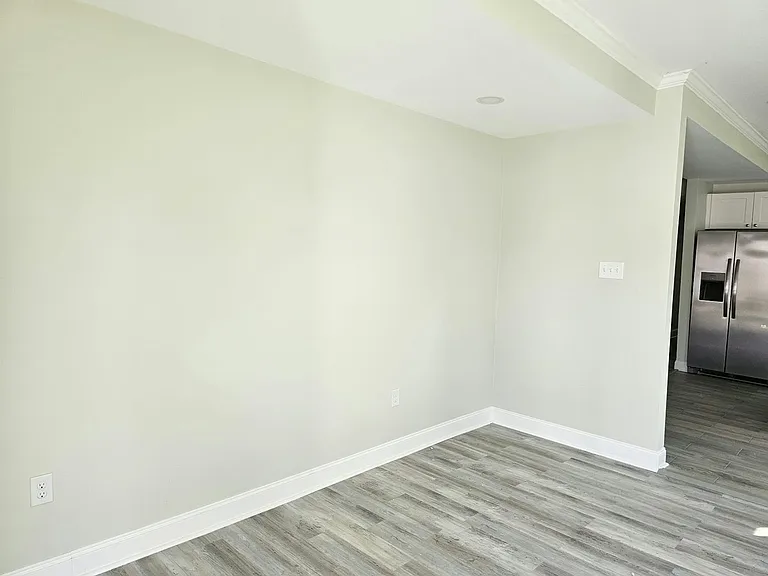 8709 Apricot St — Photo 11