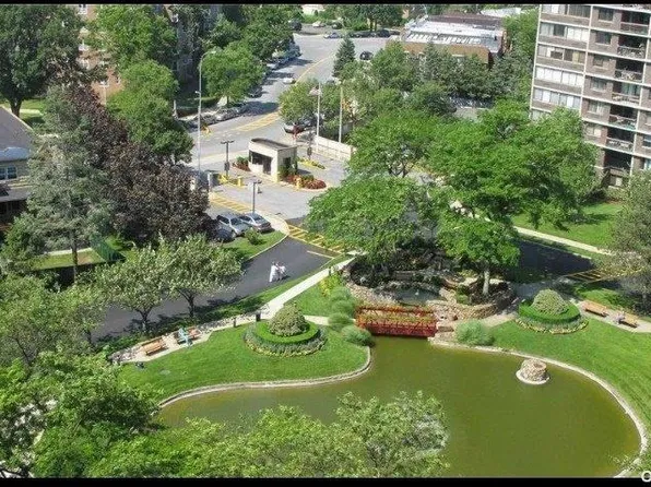 2 Bay Club Drive #19O, Bayside, NY 11360