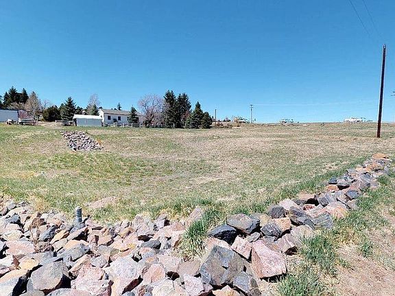 2nd image of 440 W Kiowa Ave