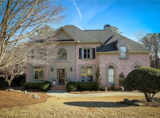 906 Stream Valley Trl, Alpharetta, GA 30022