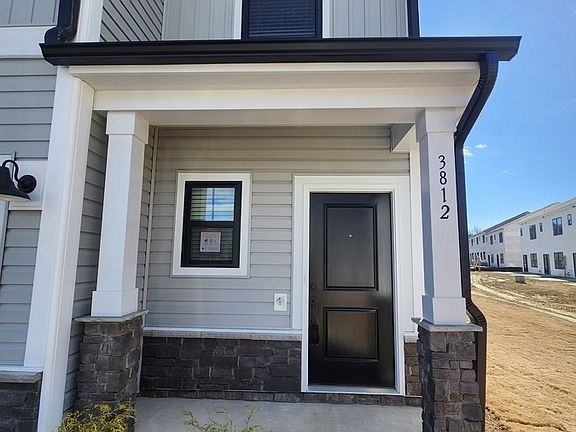 2nd image of 3816 Biddle St
