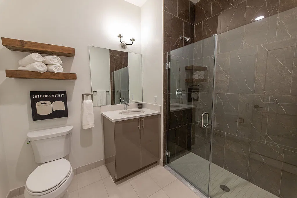 2 bed, 1365 sqft, $3,685 — Photo 3