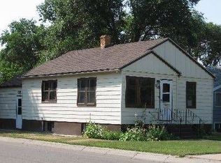 319 S Cottage Grv, Miles City, MT 59301