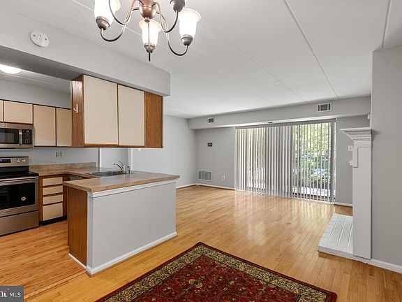 5th image of 1210 Eagles Ridge Dr