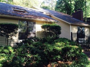 9500 Huntcliff Trce, Sandy Springs, GA 30350