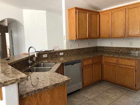 4th image of 555 Amarpal Ct