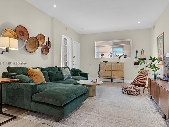 2nd image of 1341 15th St APT 206