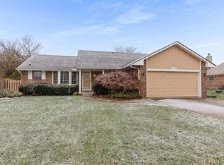 15964 Swathmore Ct N, Livonia, MI 48154