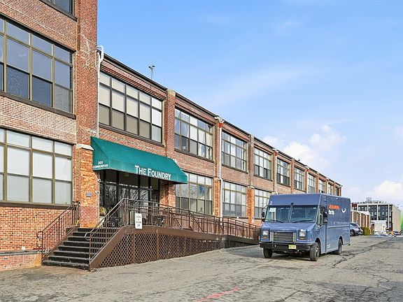 5th image of 300 Communipaw Ave APT 157