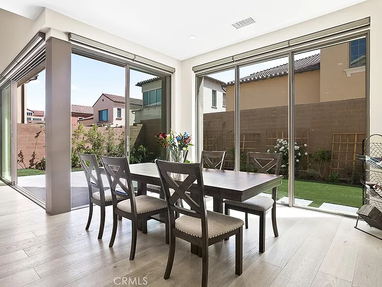 149 Roscomare — Photo 23