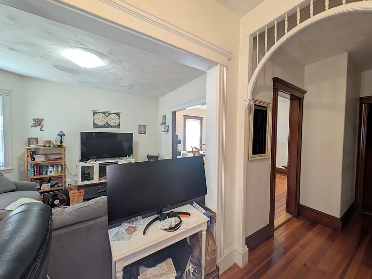 16 Central Rd #1 — Photo 8