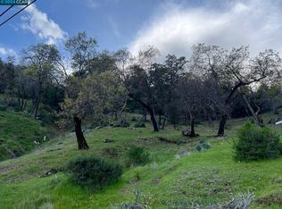 228 Country Club Ln, Napa, CA 94558