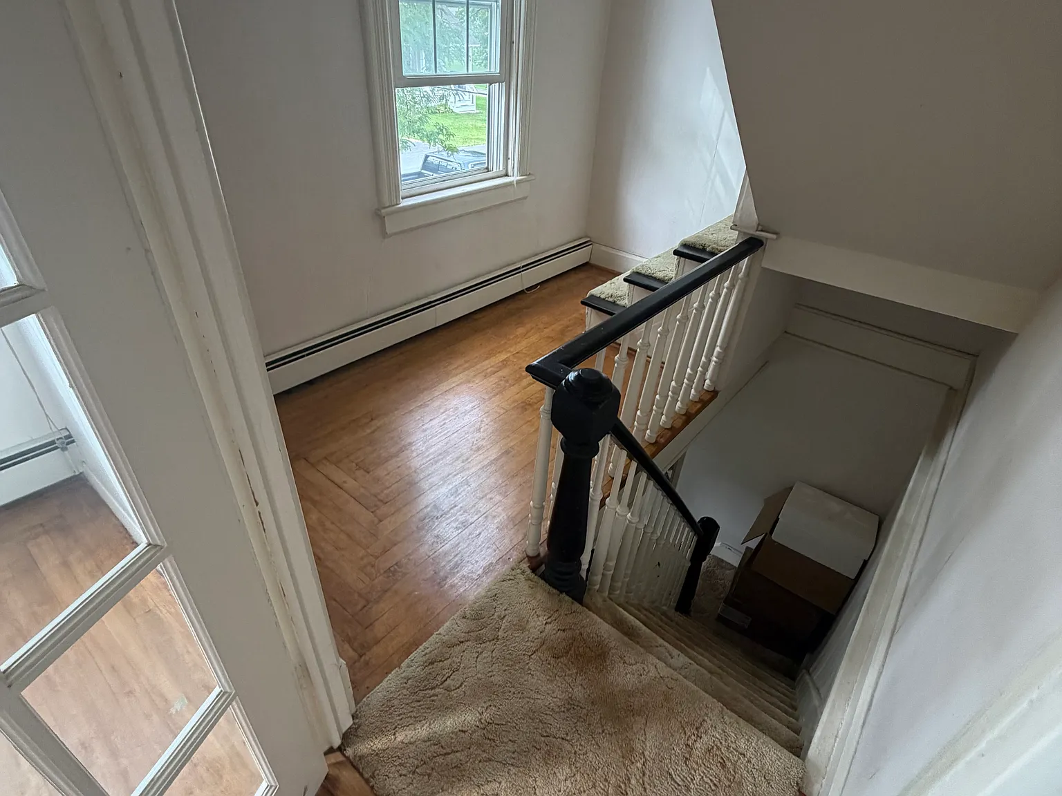 2 bed, 1.5 bath, 1044 sqft, $1,500 — Photo 3