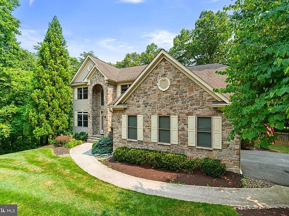4th image of 8409 Old Frederick Rd