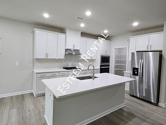 3rd image of 560 Bridger Dr