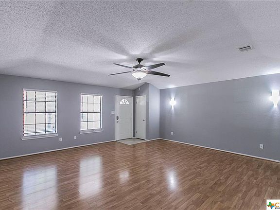 5th image of 6730 Stacey Dr