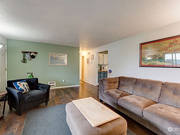 4th image of 12100 NE 80th Street