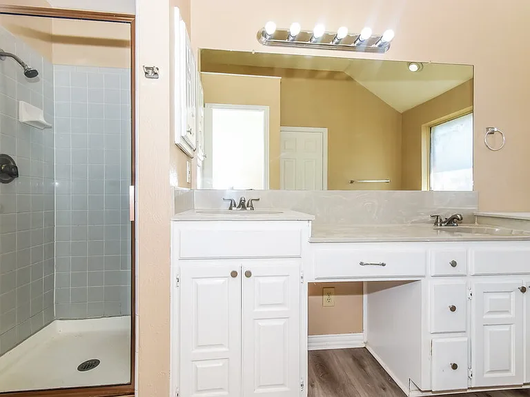 7921 Wayne Way — Photo 10