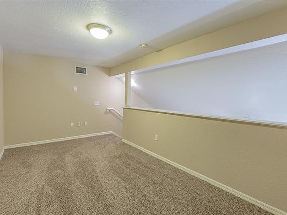 4th image of 3524 Hampshire Ct APT 202