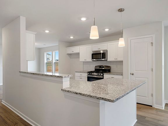 4th image of 7078 Wingate Dr