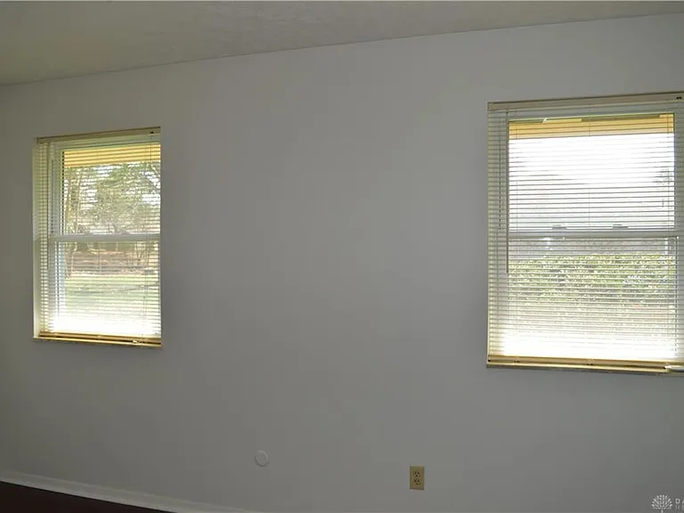 1280 Kentshire Dr — Photo 19
