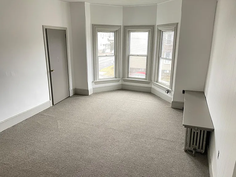 228 3rd Ave #2F — Photo 8