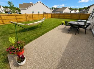 131 Crabourne Dr, White House, TN 37188