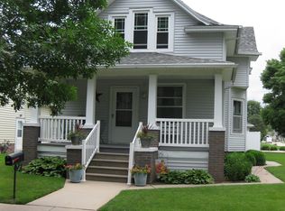 504 L St, Aurora, NE 68818