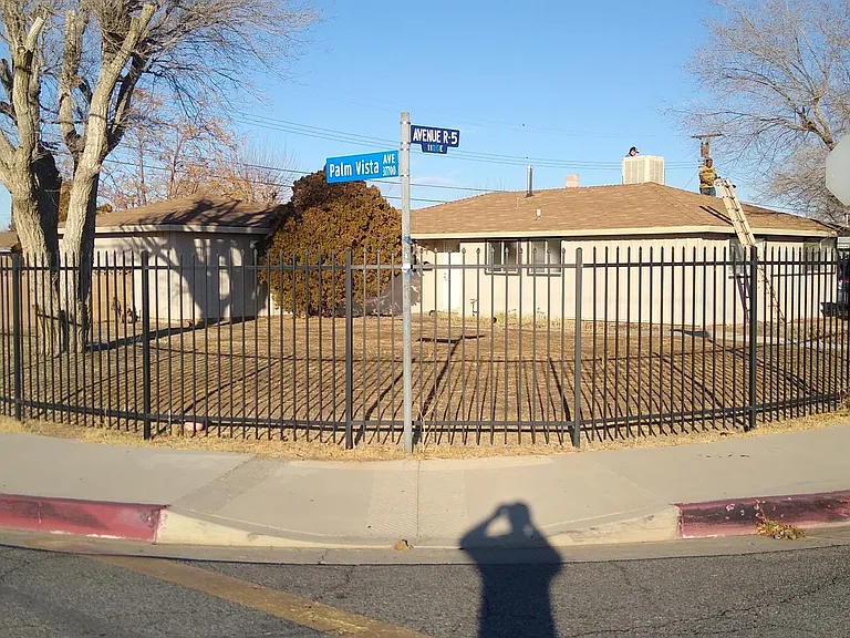 1131 E Avenue R5 — Photo 2