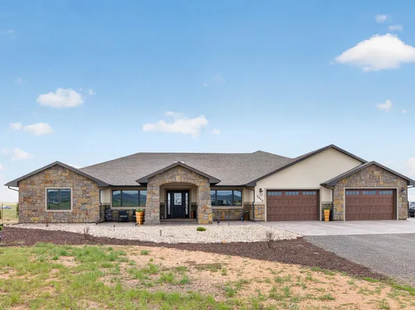 5848 Arsenal Ct, Laramie, WY 82070