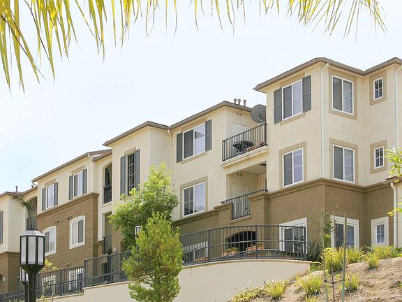 Bella Vista At Warner Ridge Apartment Rentals - Woodland Hills, CA | Zillow