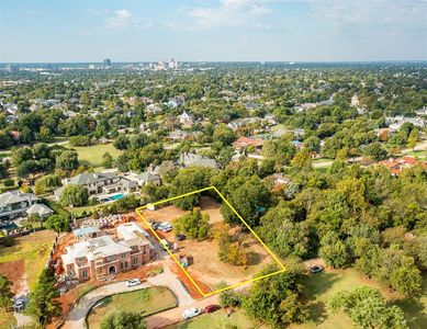 6608 NW Grand Blvd, Nichols Hills, OK, 73116