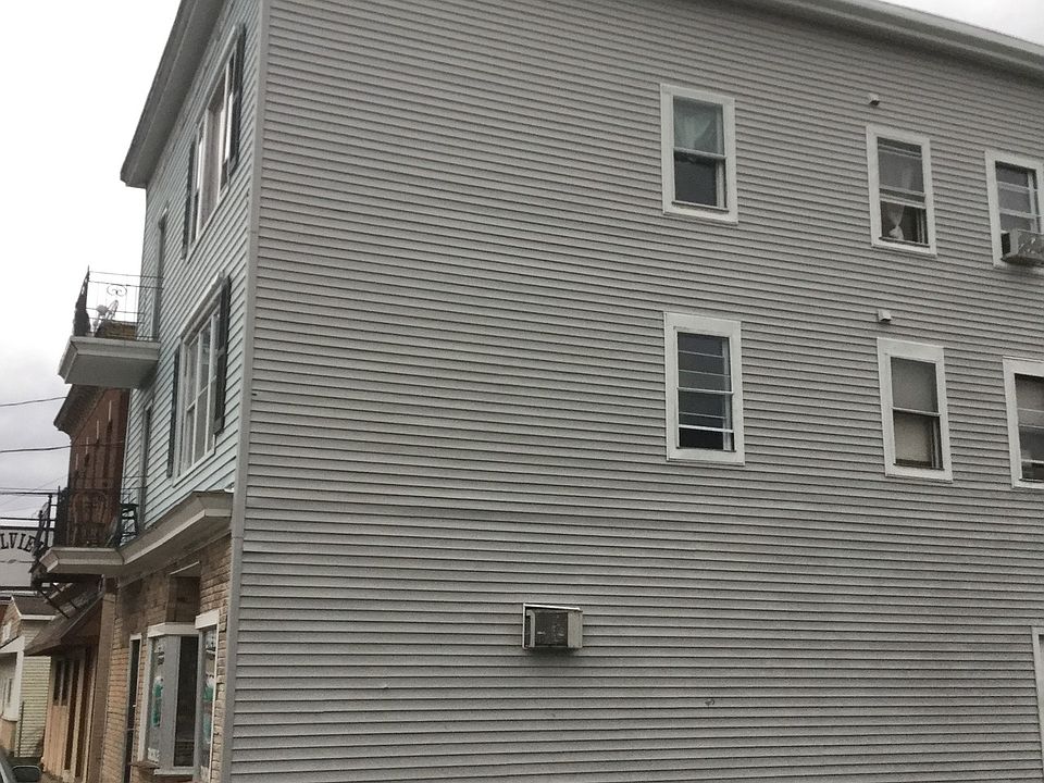2nd image of 1415 Bleecker St APT 4