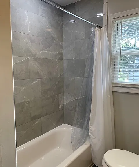 1560 Whittier Ave — Photo 18