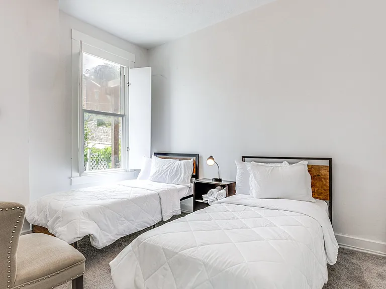 315 Mount Hope Ave — Photo 15