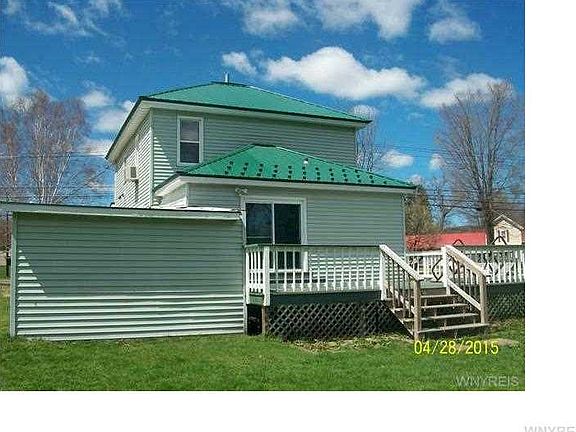 2nd image of 500 Fair Oak St