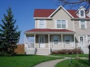 316 8th St, Kirkland, IL 60146