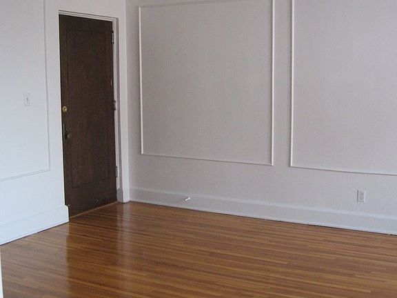 4th image of 26 Dale St S APT 303