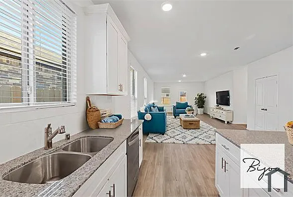 1316 Ventura Creek Dr — Photo 11