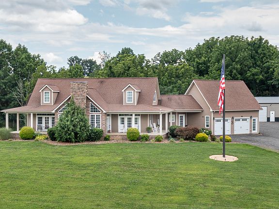 2nd image of 2311 Blacksburg Rd