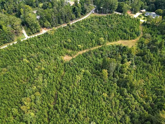 5th image of Hammett Grove Rd